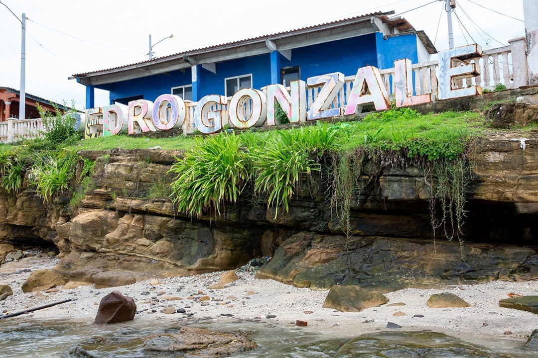 Las comunidades locales en la isla Pedro González aún dependen de los recursos marinos para su subsistencia, tal como lo han hecho los asentamientos humanos en el istmo durante milenios. Foto: Jorge Alemán